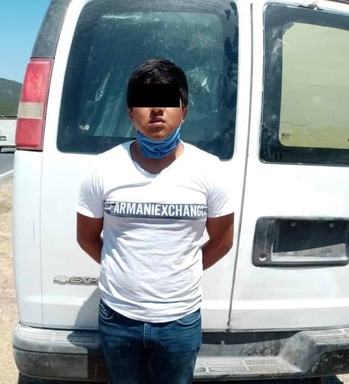 Un grupo de 33 indocumentados centroamericanos fueron interceptados el domingo en el municipio de Galeana, además se detuvo al pollero