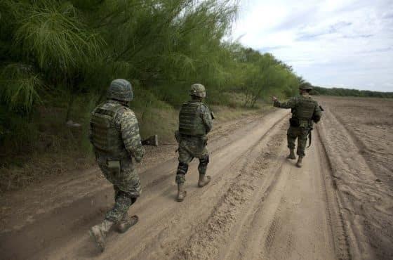Contendrán 12 mil servidores a migrantes