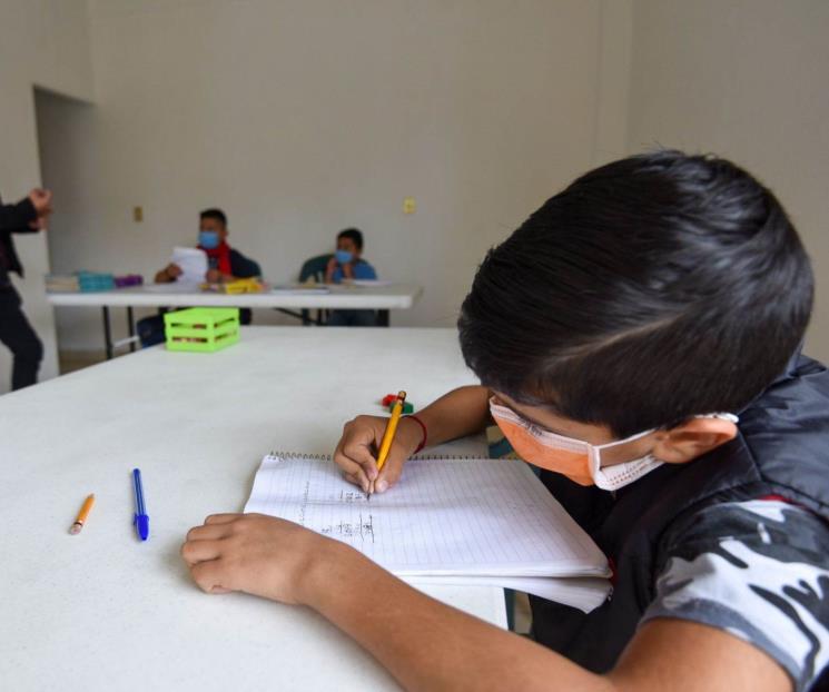 Iniciarán clases presenciales en municipios sin riesgo