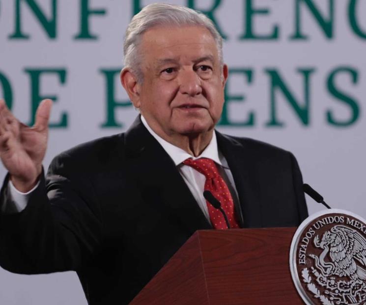 AMLO cuestiona si es justo y moral vacunarse con un amparo