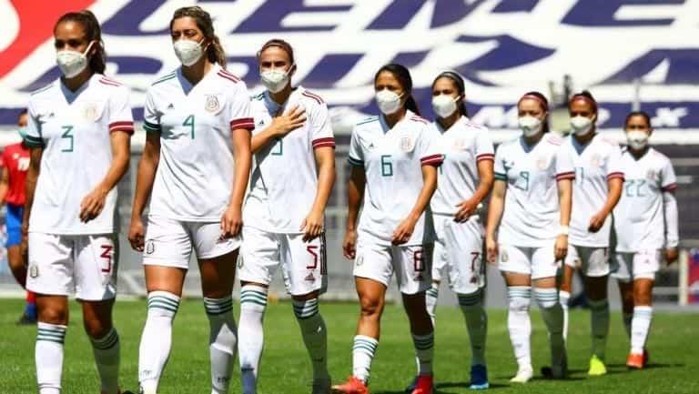 Regresan felinas y albiazules tras participación con México
