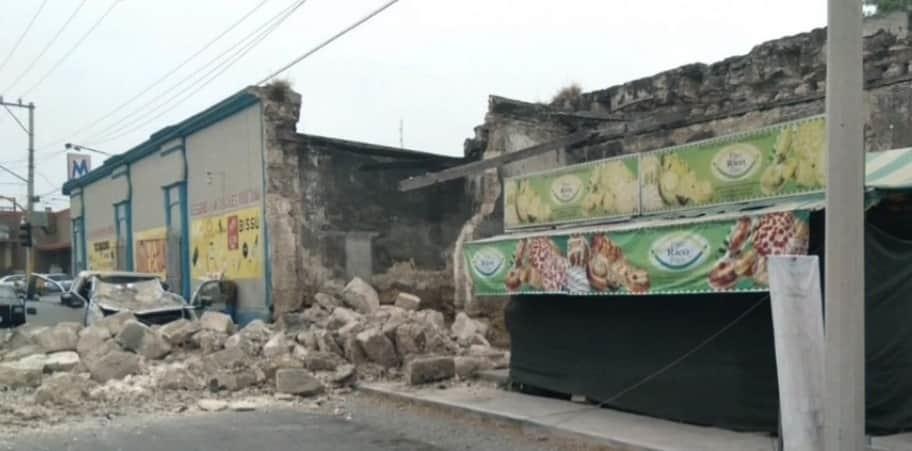 Mata derrumbe a pareja de ancianos