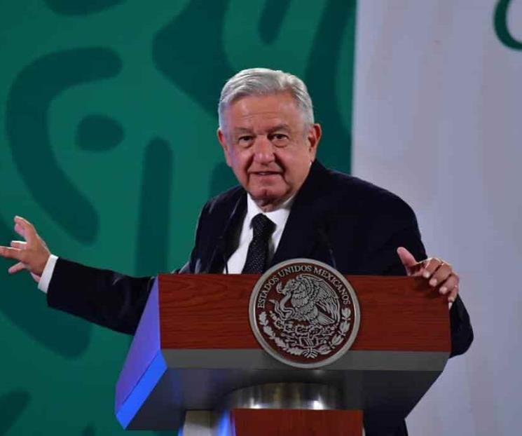 Pese a veda electoral, AMLO presume apoyos sociales