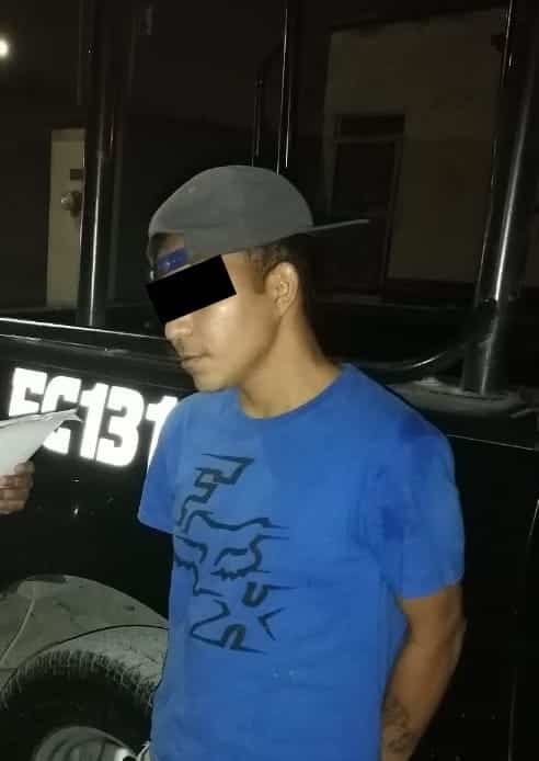 Detuvieron a dos personas en posesión de marihuana, así como “cristal”