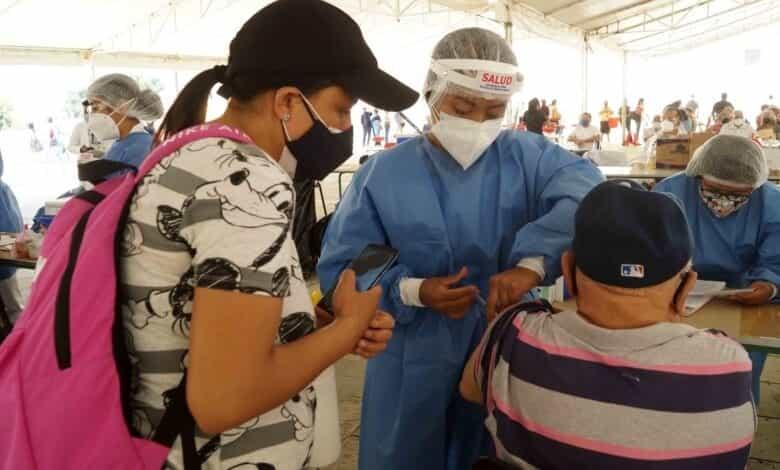 México acumula 212 mil 228 muertes por Covid-19