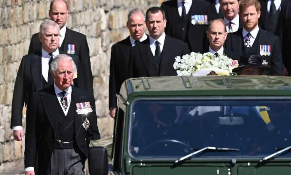 Carlos o William, ¿cuál es favorito de ingleses para reinar?