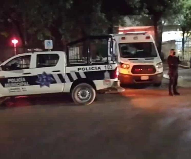 Instala techo; muere electrocutado