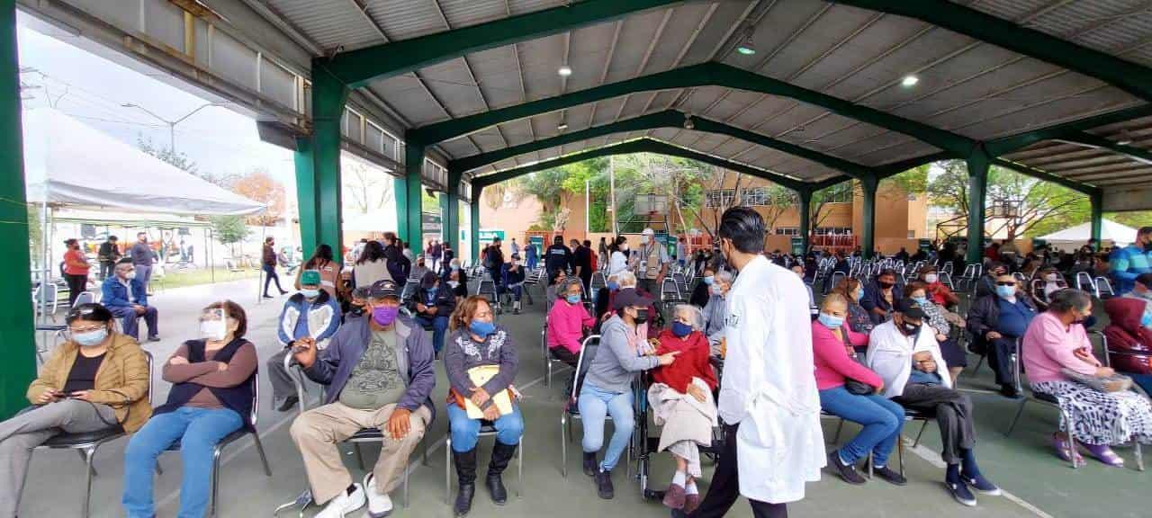 Arranca en Apodaca aplicación de segunda dosis de vacuna