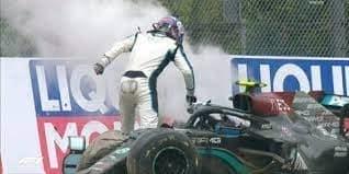 Bottas y Russell dan su versión sobre el accidente