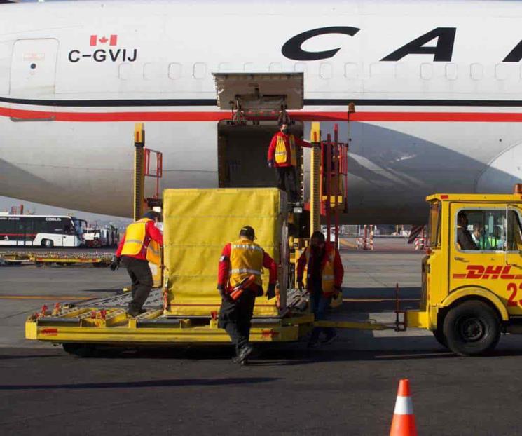 Vacunación lenta retrasa la recuperación del tráfico aéreo
