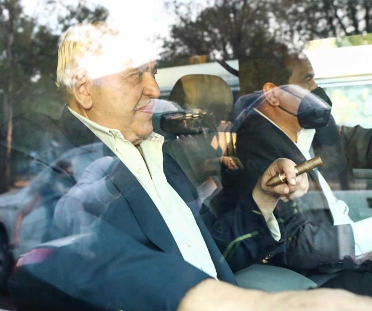 AMLO celebra acuerdo de Alonso Ancira con Pemex