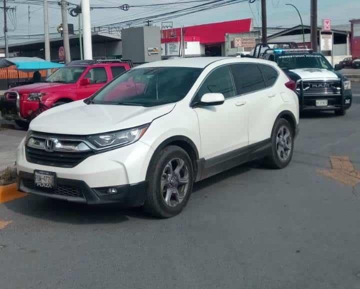 Recuperan camioneta robada en Col. Garza Nieto Recuperan camioneta robada en Col. Garza Nieto