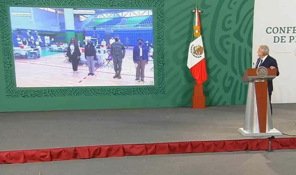 Inicia vacunación contra Covid-19 para maestros
