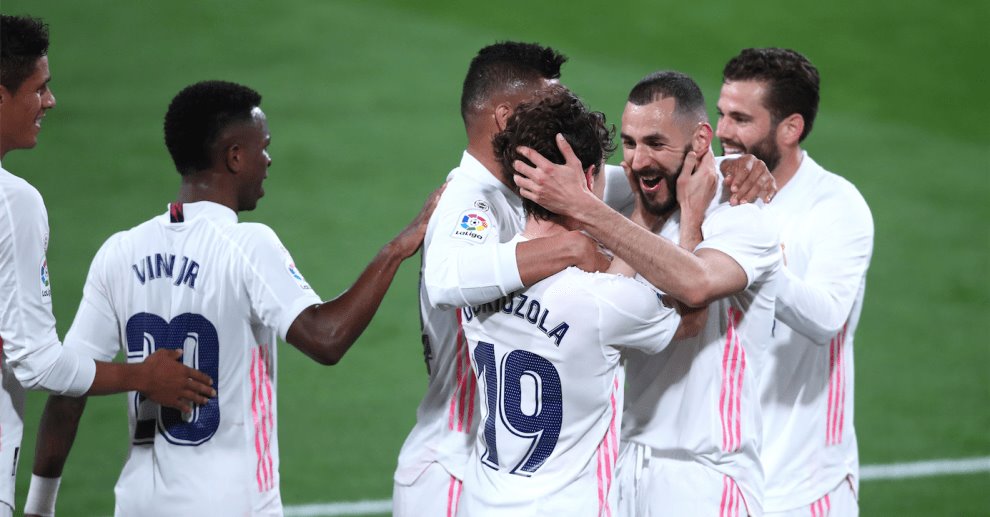 Real Madrid golea y es líder provisional