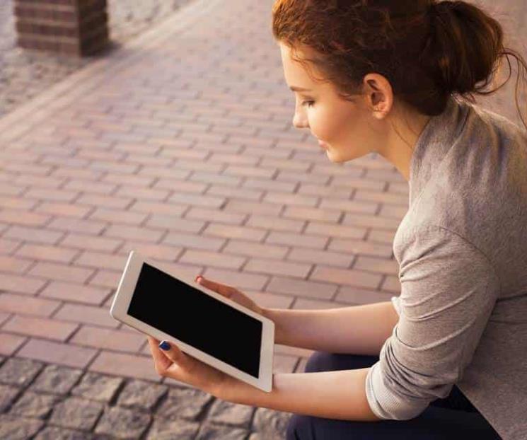 Crece a 21.5% la población lectora de libros digitales