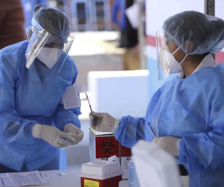 Deslindan a vacuna con muerte de doctor