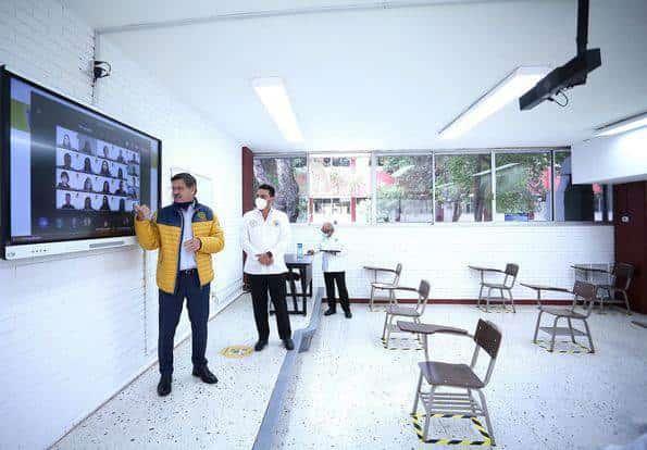 Presenta UANL prototipo para las clases híbridas
