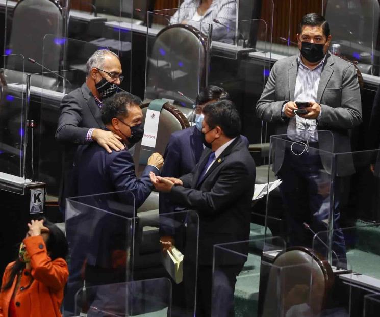 Aprueban Diputados ampliación de mandato de Zaldívar