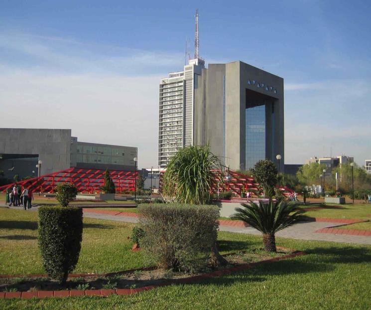 Cierran 5 de Mayo, entre Zuazua y Dr. Coss
