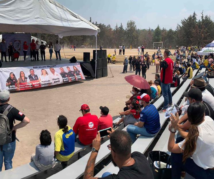 Candidatos de RSP juegan cascarita con examericanistas