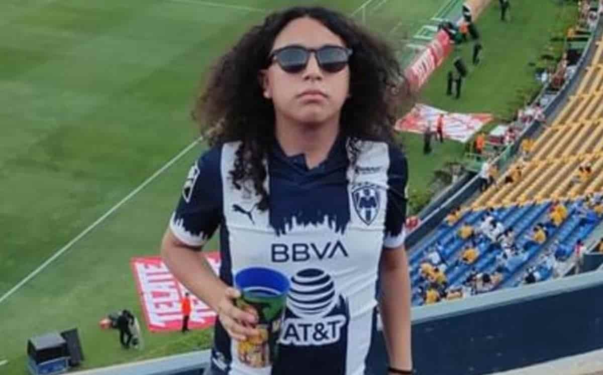 El hincha del equipo Rayados de Monterrey, sufrió diversas lesiones