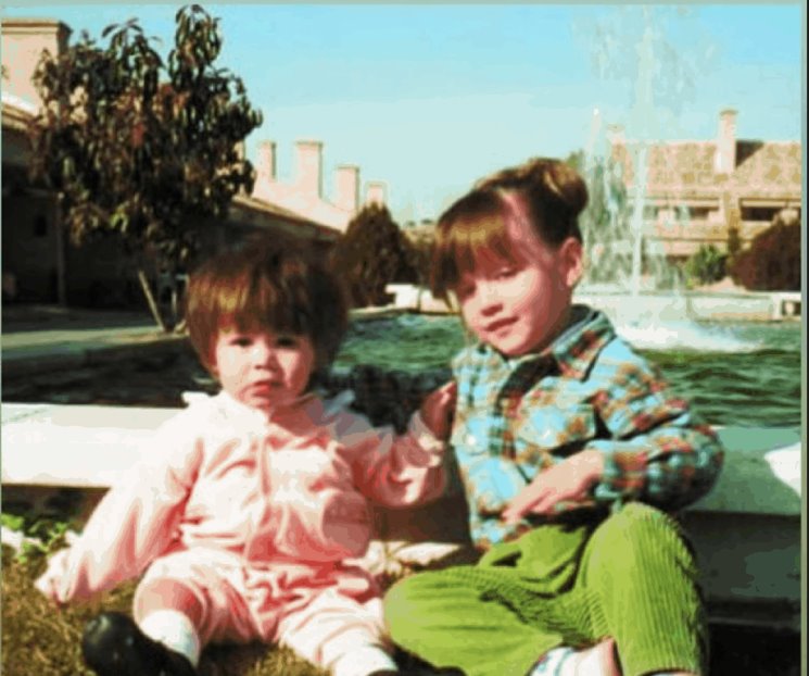 Michelle Salas presume foto junto a Frida Sofía