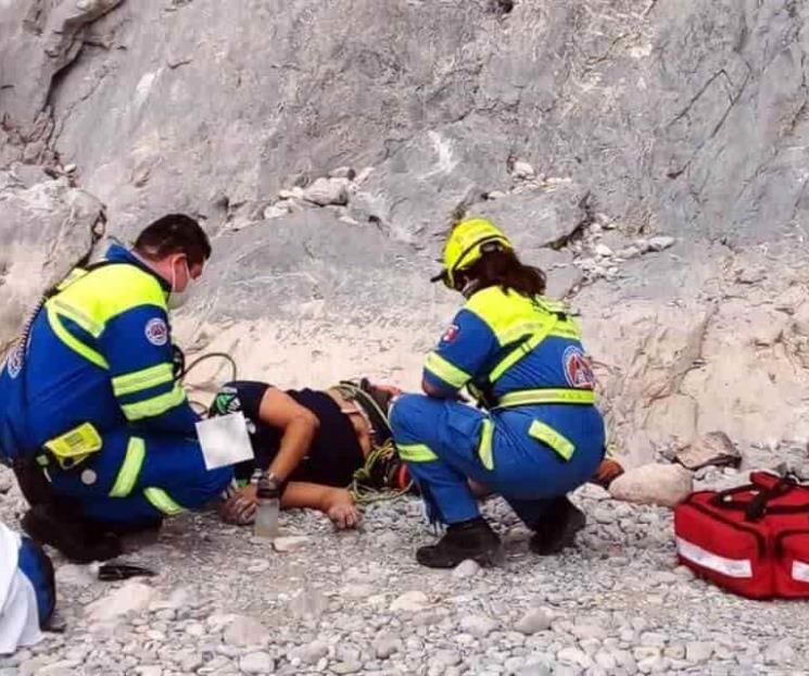Cae de 15 metros en la Huasteca