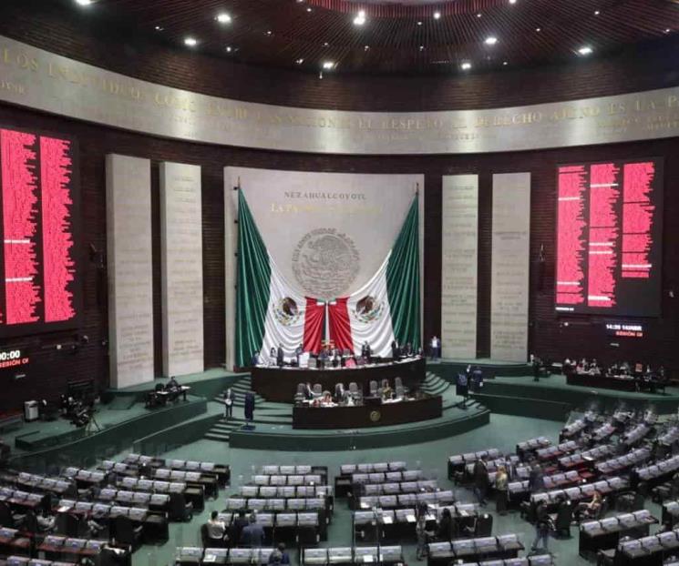 Condecoración Bicentenario para reconocer al personal naval Condecoración Bicentenario para reconocer al personal naval