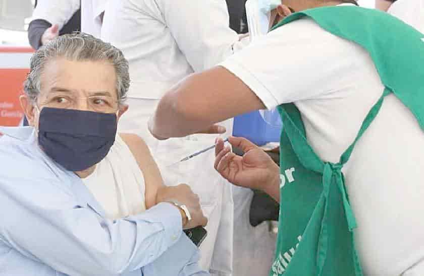 Arranca hoy vacunación a personal médico