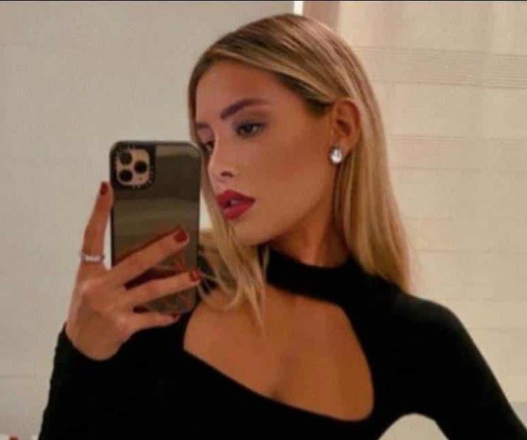 Michelle Salas ignora el revuelo causado por la serie sobre