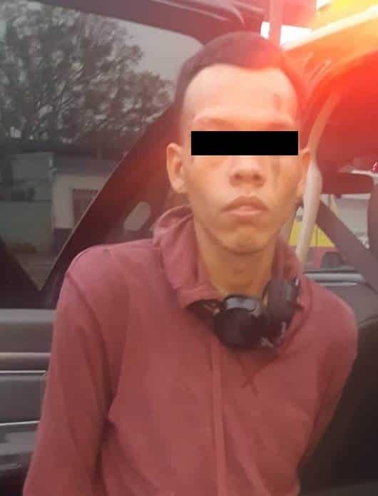 Detenido después de cometer al menos dos robos tipo cristalazo y un asalto a una tienda de conveniencia