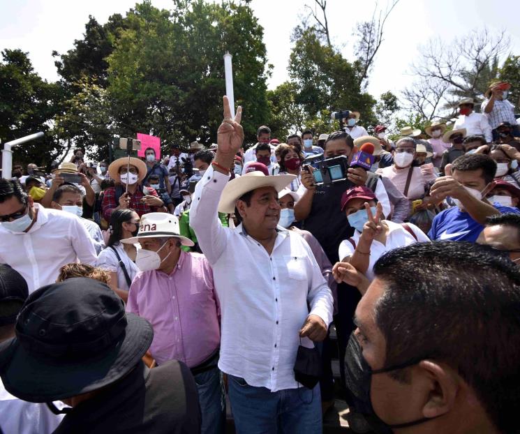 Cierran filas gobernadores morenistas 