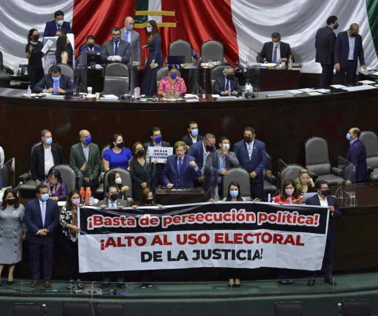 Difieren congresos sobre desafuero de García Cabeza de Vaca