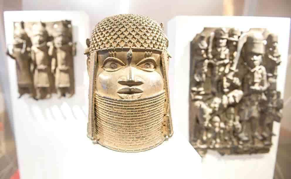 Devuelve Alemania bronces saqueados en era colonial
