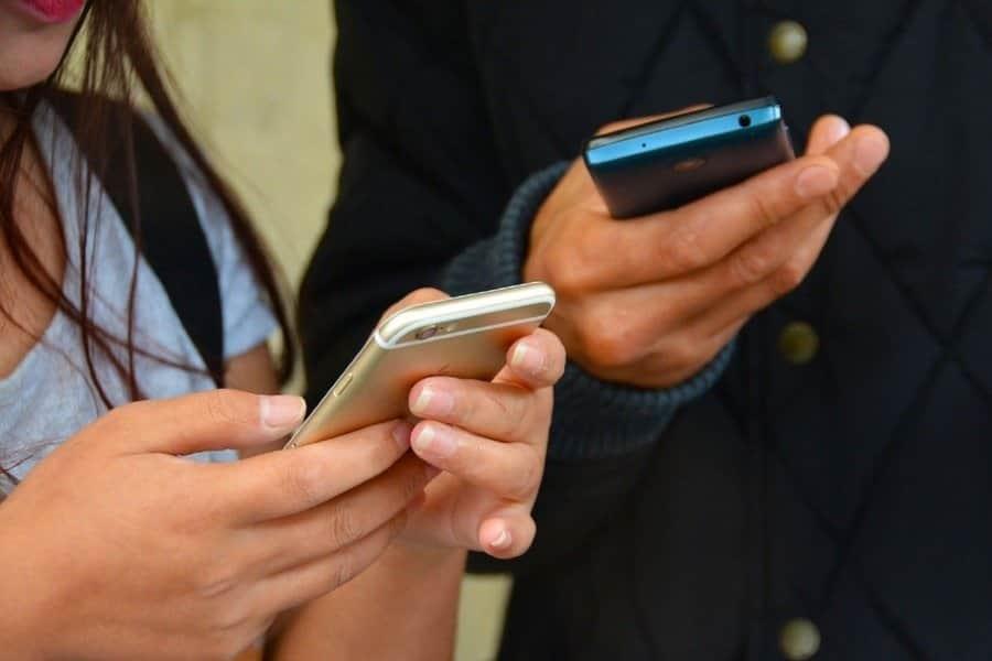 Respaldan a INAI y dicen no a padrón de telefonía móvil