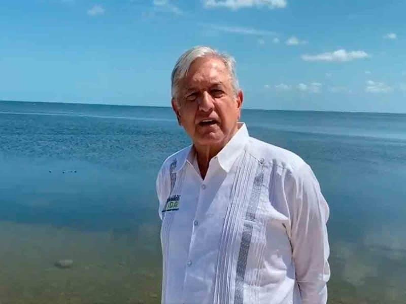 Conmemora López Obrador el Día del trabajo