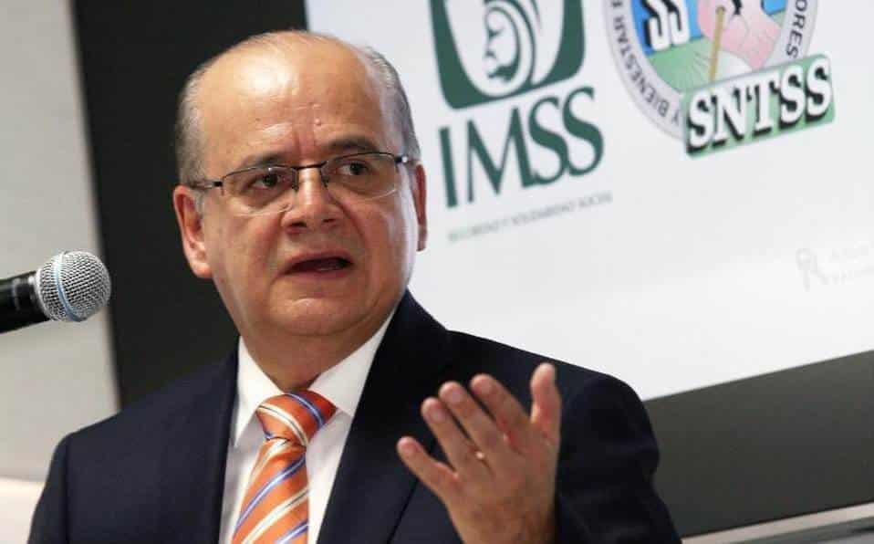 Demandan vacunación para trabajadores del IMSS