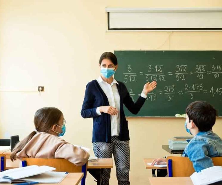 Temen padres que sus hijos se contagien en aulas