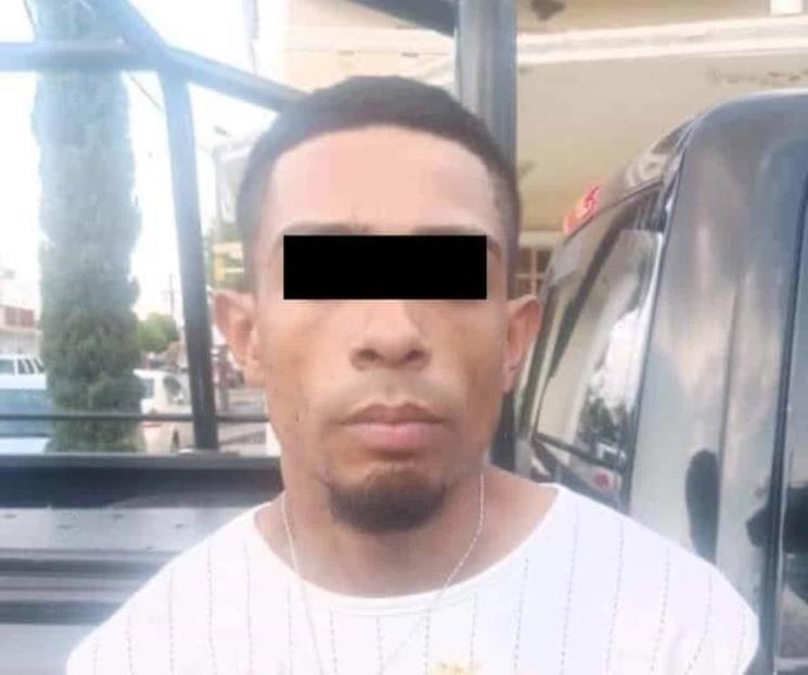 Arrestan a motociclista con droga en Col. Jardín Español