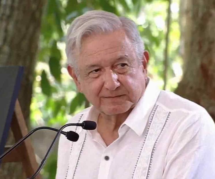 Retoma López Obrador su lema de comicios