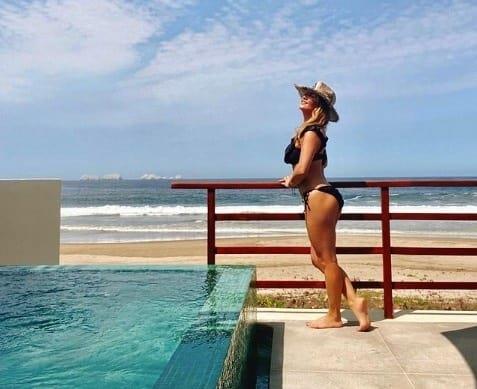 Andrea Legarreta impresiona a sus 49