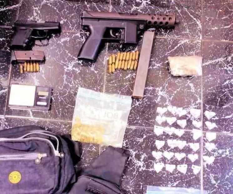Cae con arma de alto poder en Apodaca