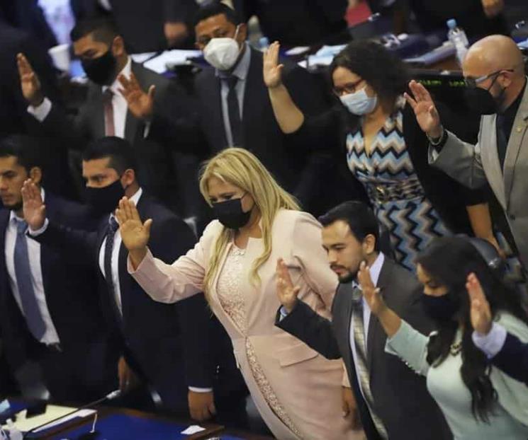 Nuevos magistrados están vinculados al gobierno salvadoreño Nuevos magistrados están vinculados al gobierno salvadoreño