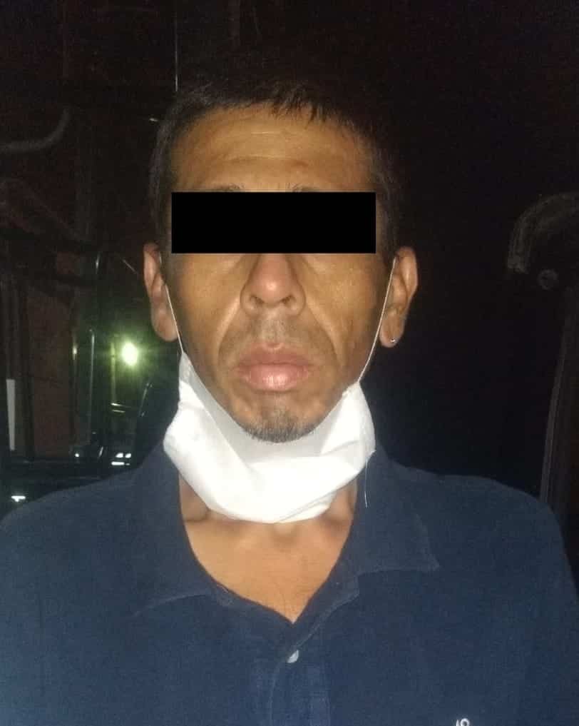 Portaba un arma de fuego, así como varias dosis de la droga