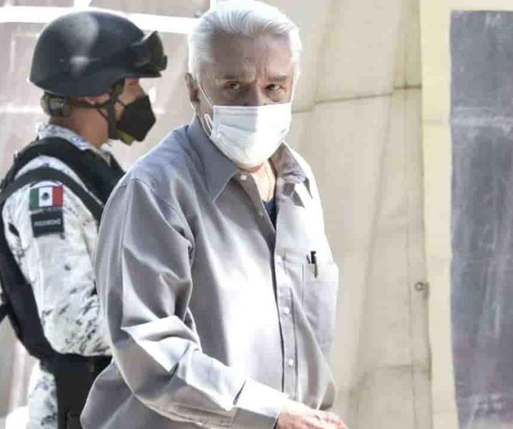 Ratifica Enrique Guzmán denuncia contra Frida Sofía