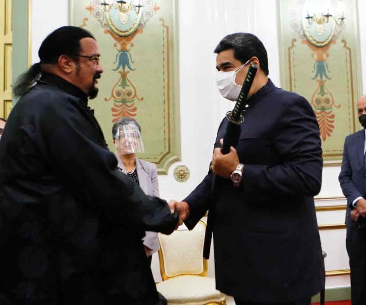 Steven Seagal se reúne en Venezuela con Nicolás Maduro