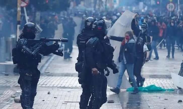 Fiscalía de Colombia imputará a agentes de Policía Nacional
