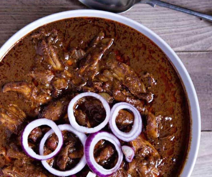 Mole Prieto,  tradiciones gastronómicas tlaxcaltecas
