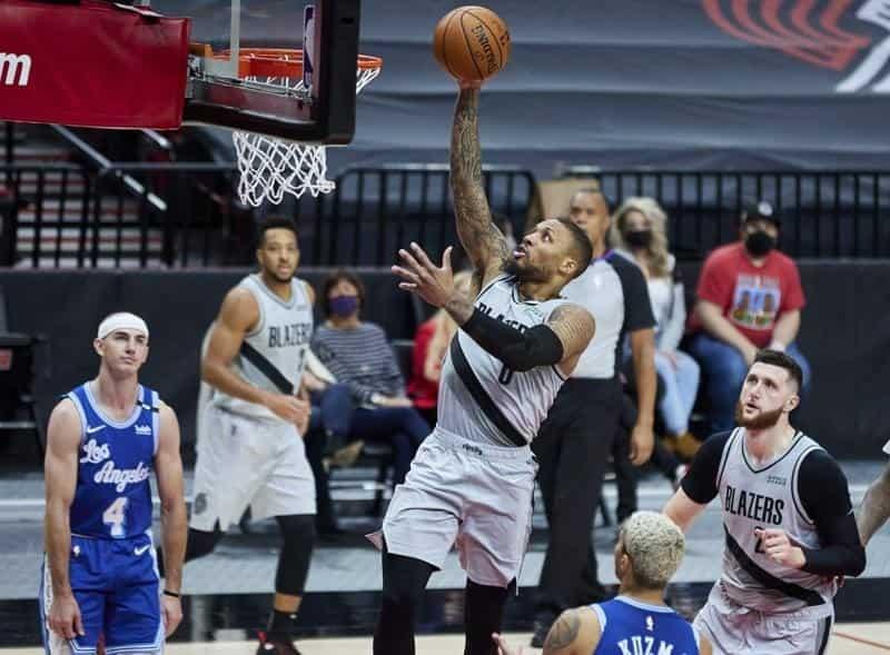 Blazers sacan ventaja clave