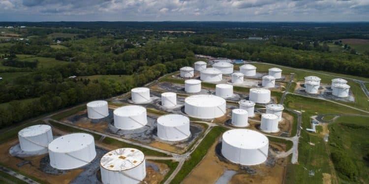 Causa ciberataque cierre de mayor red de oleoductos en EU
